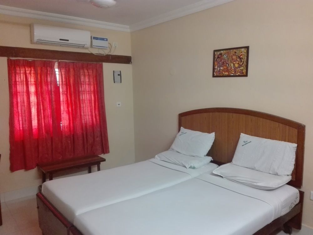 Ktdc Nandanam Guruvayoor Hotel Guruvayur Ngoại thất bức ảnh